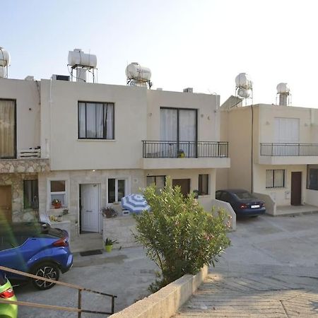 Isabella Court Townhouse Near Venus Beach And Lidl بافوس المظهر الخارجي الصورة