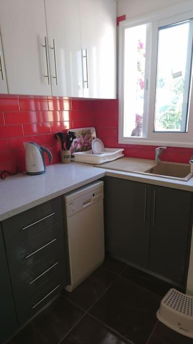 Isabella Court Townhouse Near Venus Beach And Lidl بافوس المظهر الخارجي الصورة